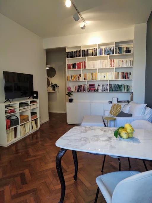 Clasico Y Moderno Departamento En El Corazon De Buenos Aires Apartamento Exterior foto