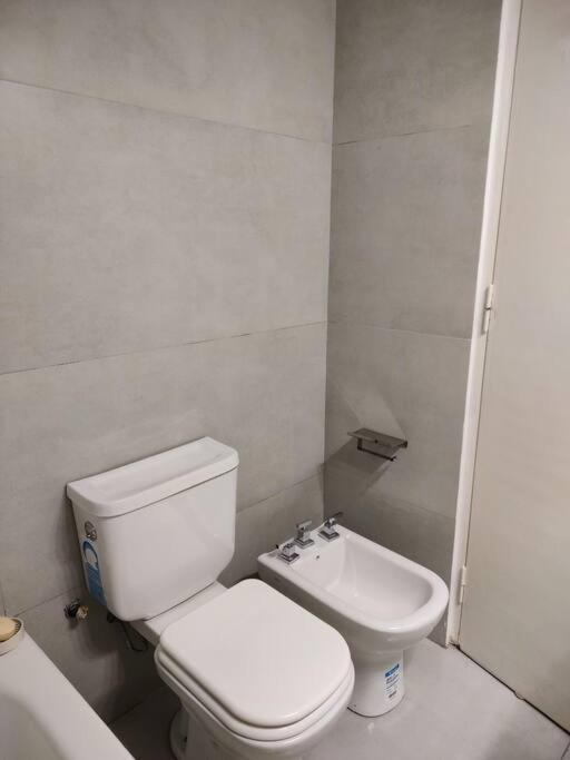 Clasico Y Moderno Departamento En El Corazon De Buenos Aires Apartamento Exterior foto